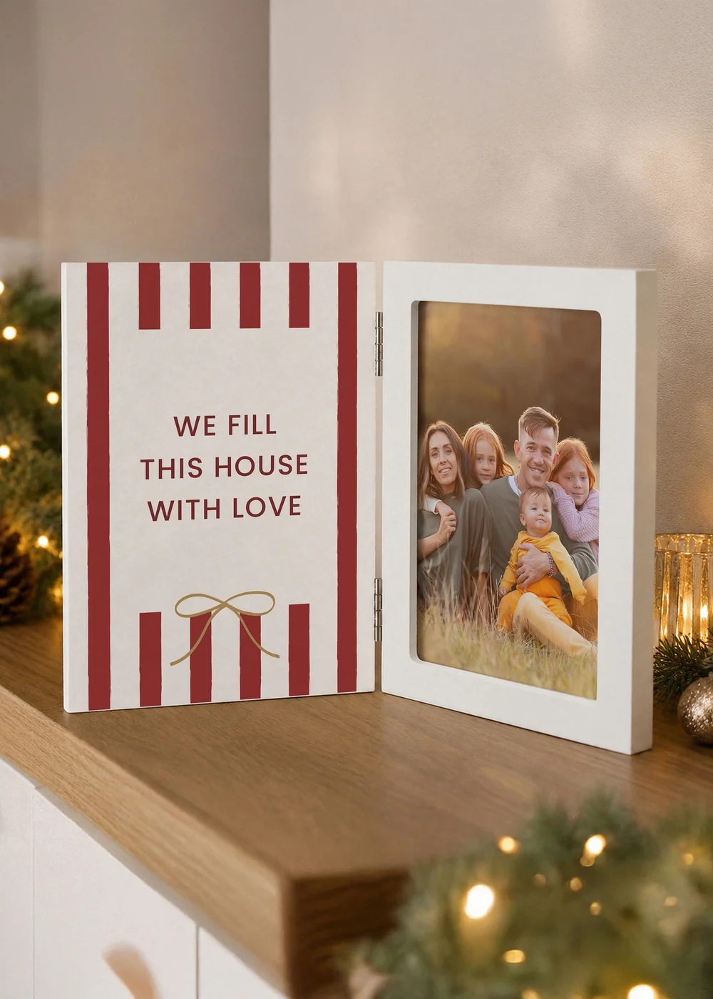 Personalised Memento Company White Candy Cane Stripe Wooden Hinged 6x4 Photo Frame - One Size Image 6