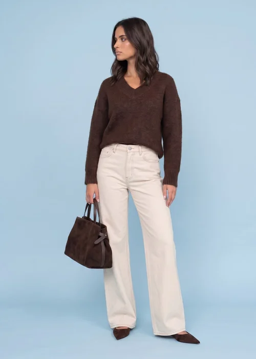 Urban Bliss Chocolate Wool Blend V Neck Jumper - L Image 2