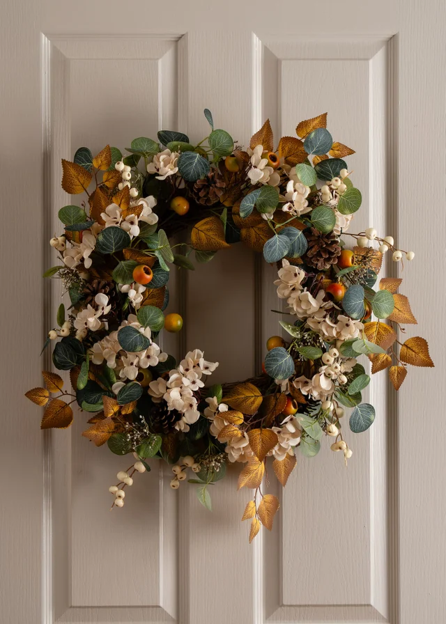Scottish Everlastings Hydrangea & Foliage Wreath 60cm