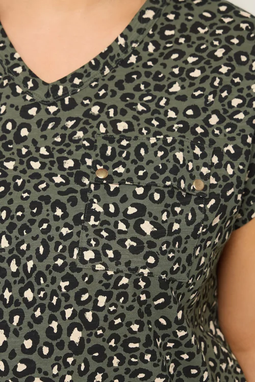 Yours Curve Khaki Green Leopard Stud Pocket T-Shirt - 18 Image 4
