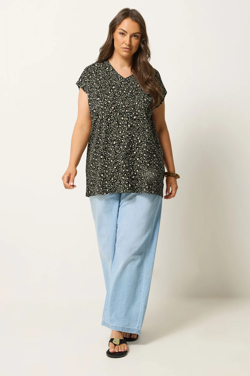 Yours Curve Khaki Green Leopard Stud Pocket T-Shirt - 18 Image 2