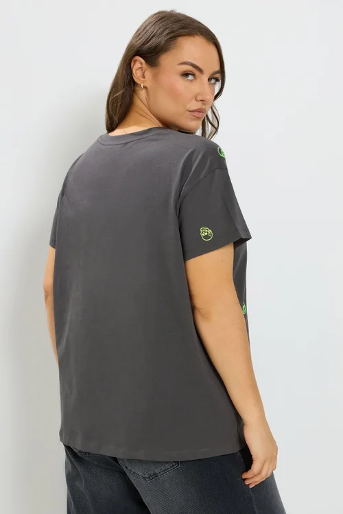 Yours Curve Grey Skull Embroidered T-Shirt - 16 Image 3