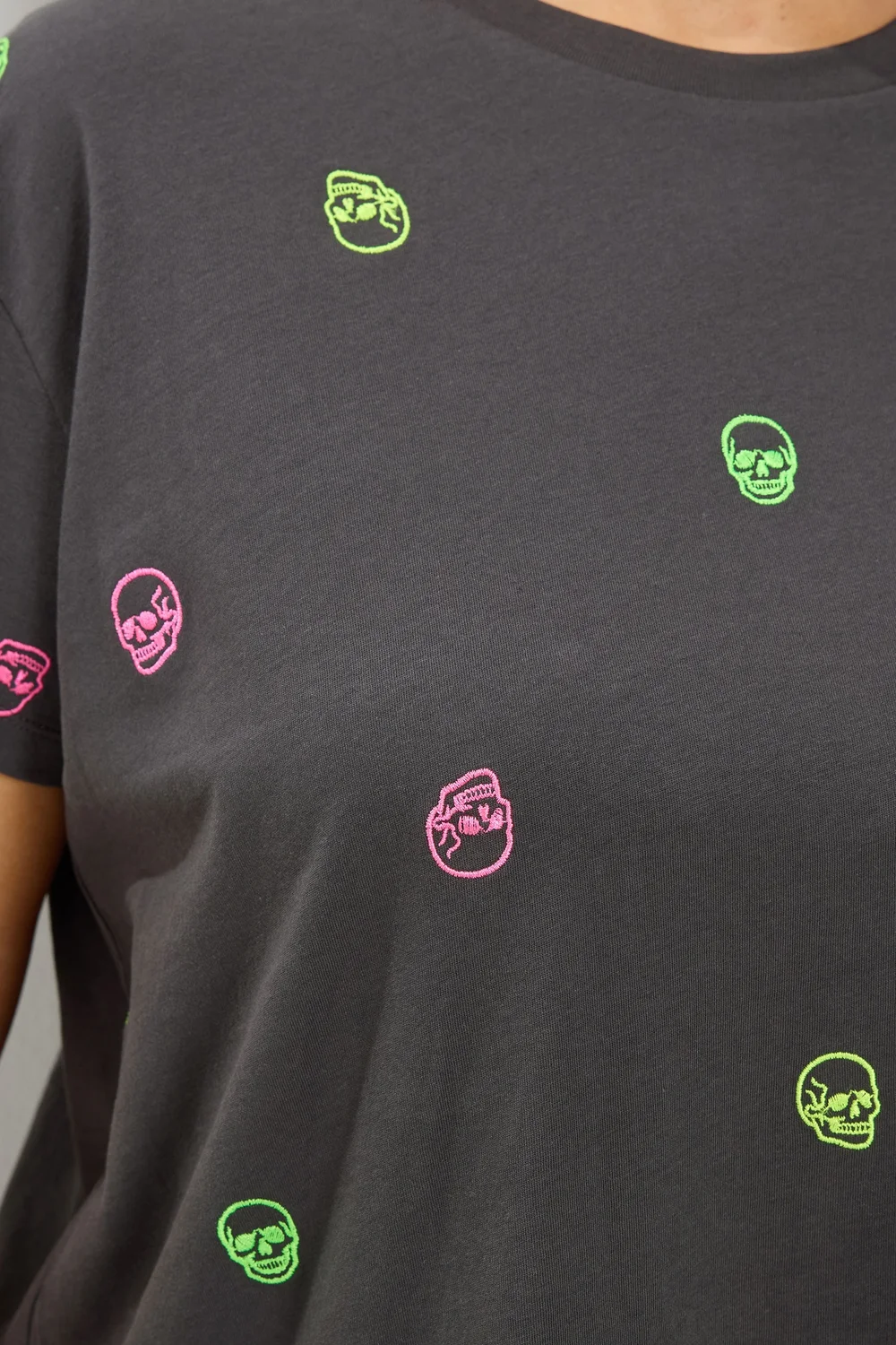 Yours Curve Grey Skull Embroidered T-Shirt - 16 Image 4