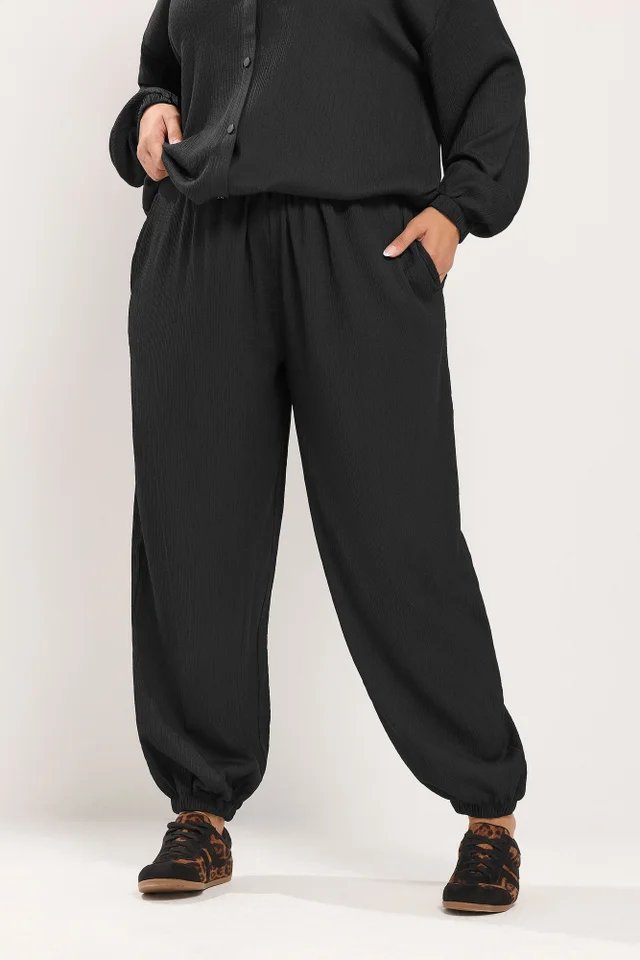 Yours Curve Black Crinkle Balloon Trousers