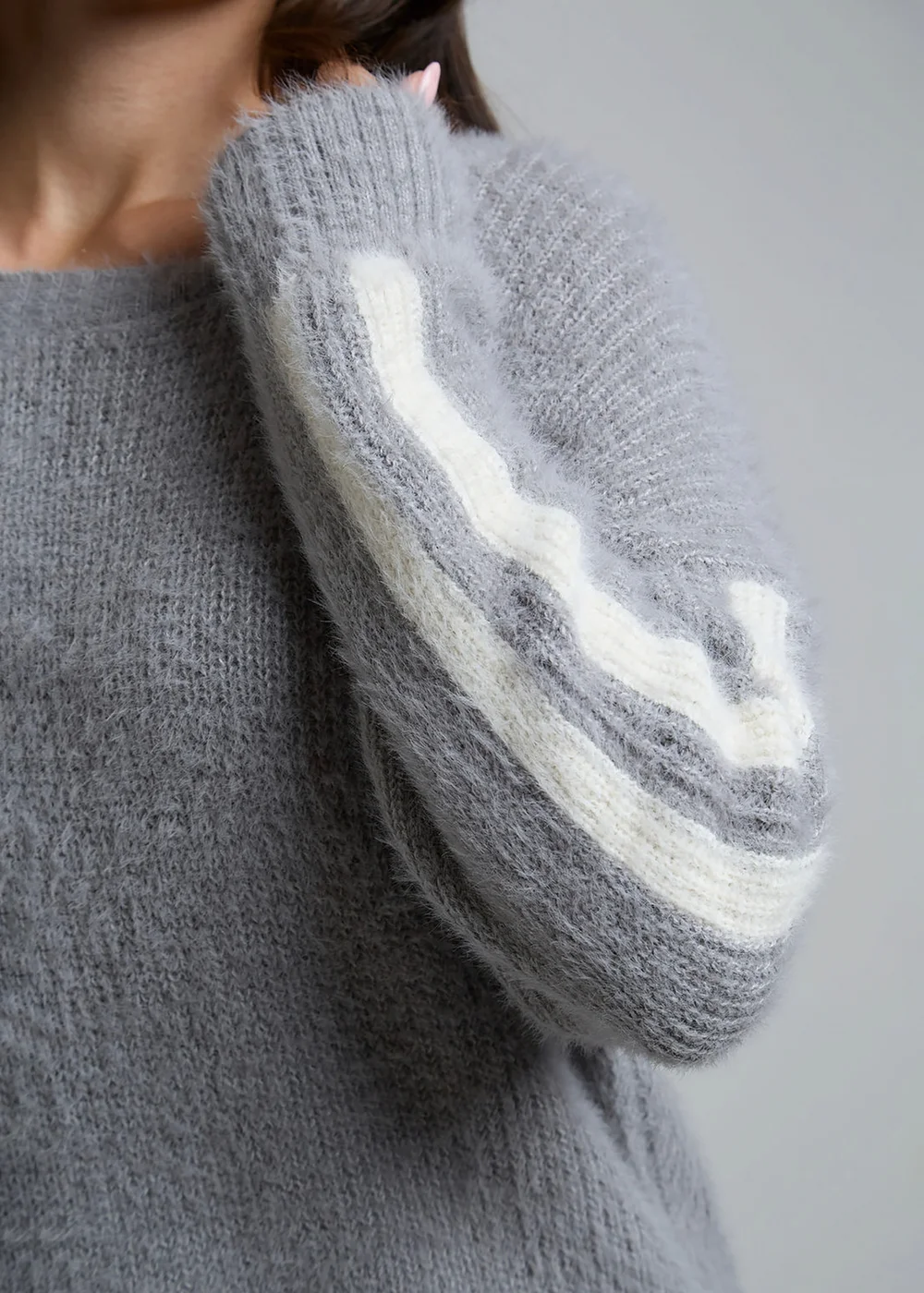 Influence Grey Crew Neck Long Sleeve Stripe Knitted Jumper - 12 Image 3