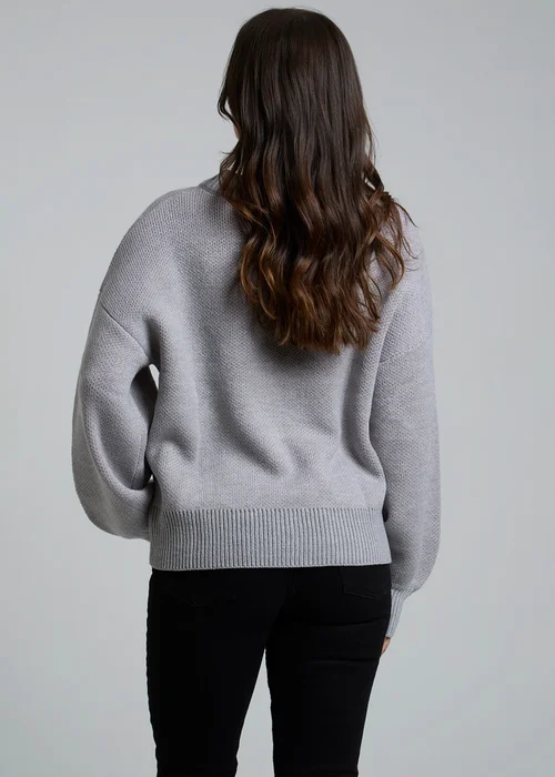 Influence Grey Crew Neck Long Sleeve Bow Graphic Knitted Jumper - 10 Image 2