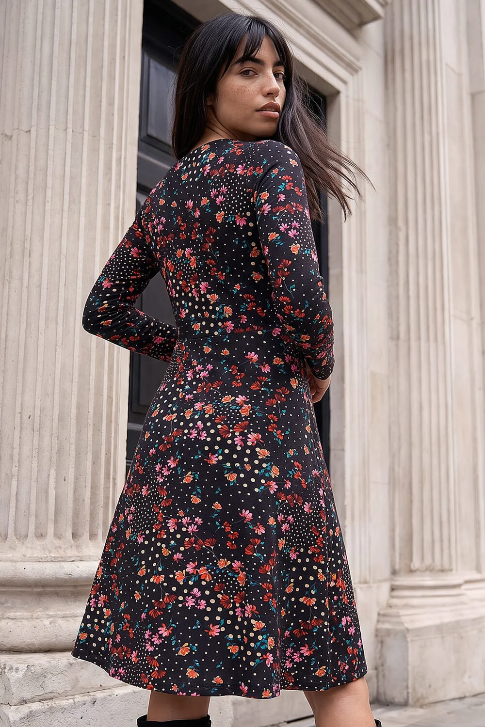Roman Black Petite Floral Lace Dress - 12 Image 2