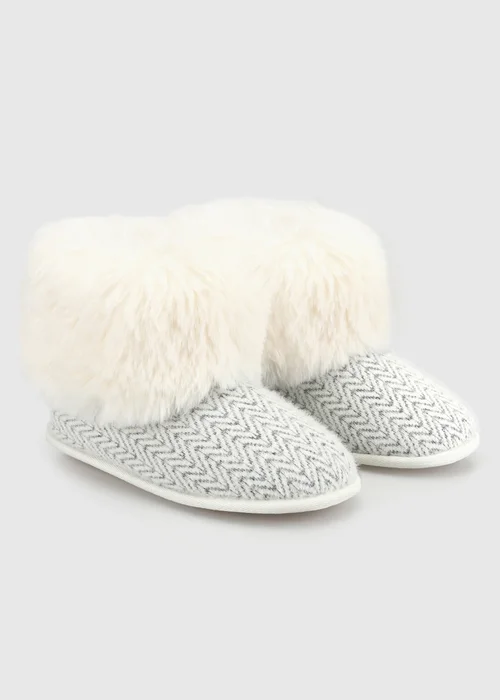 Totes Cream Multi Natural Patterned Knit Boot Slippers with Faux Fur Cuff - 5-6 Image 4