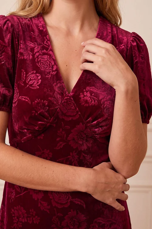 Roman Wine Embossed Velvet Midi Dress - 10 Image 4