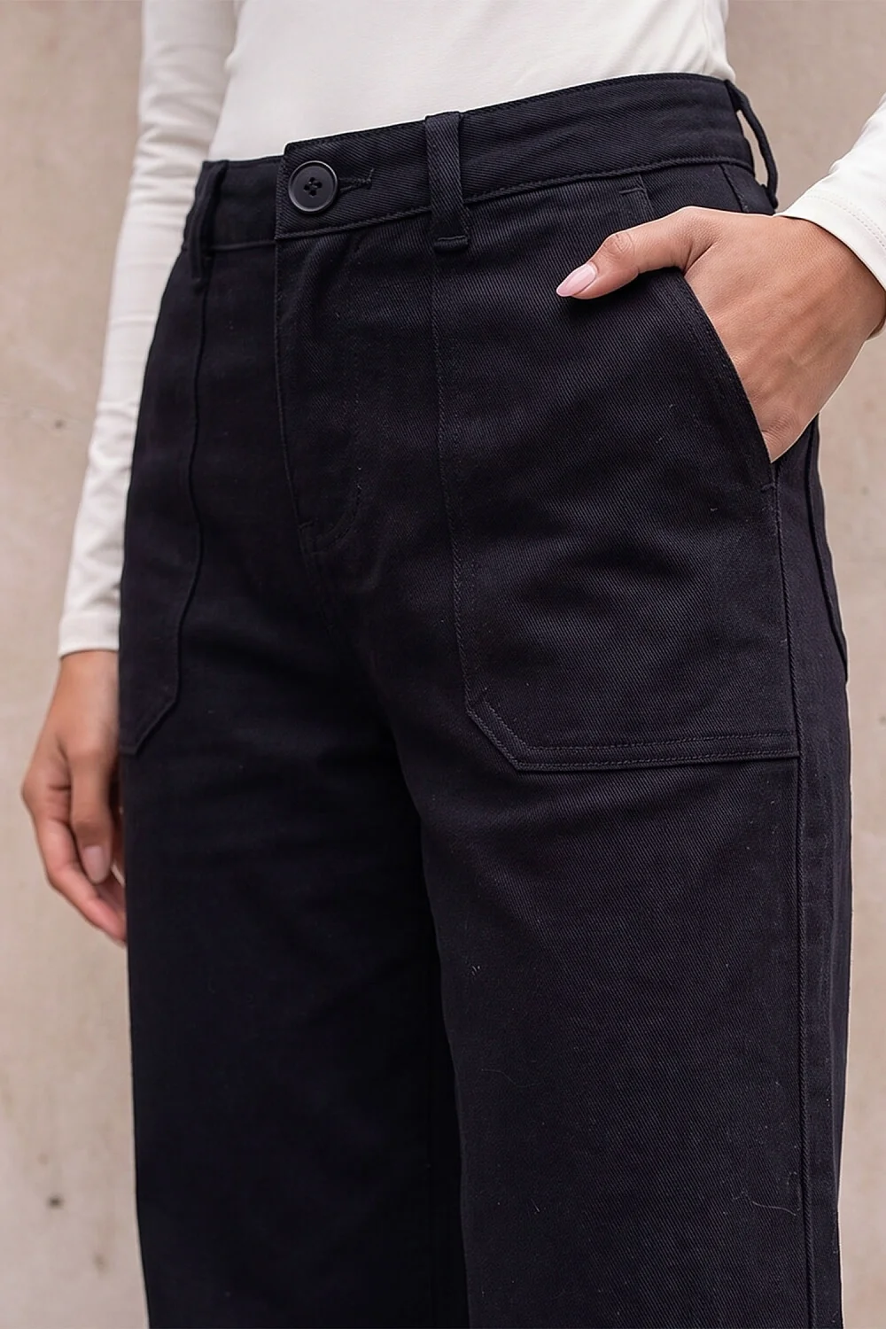 Roman Black Petite Pocket Stretch Jean - 12 Image 4
