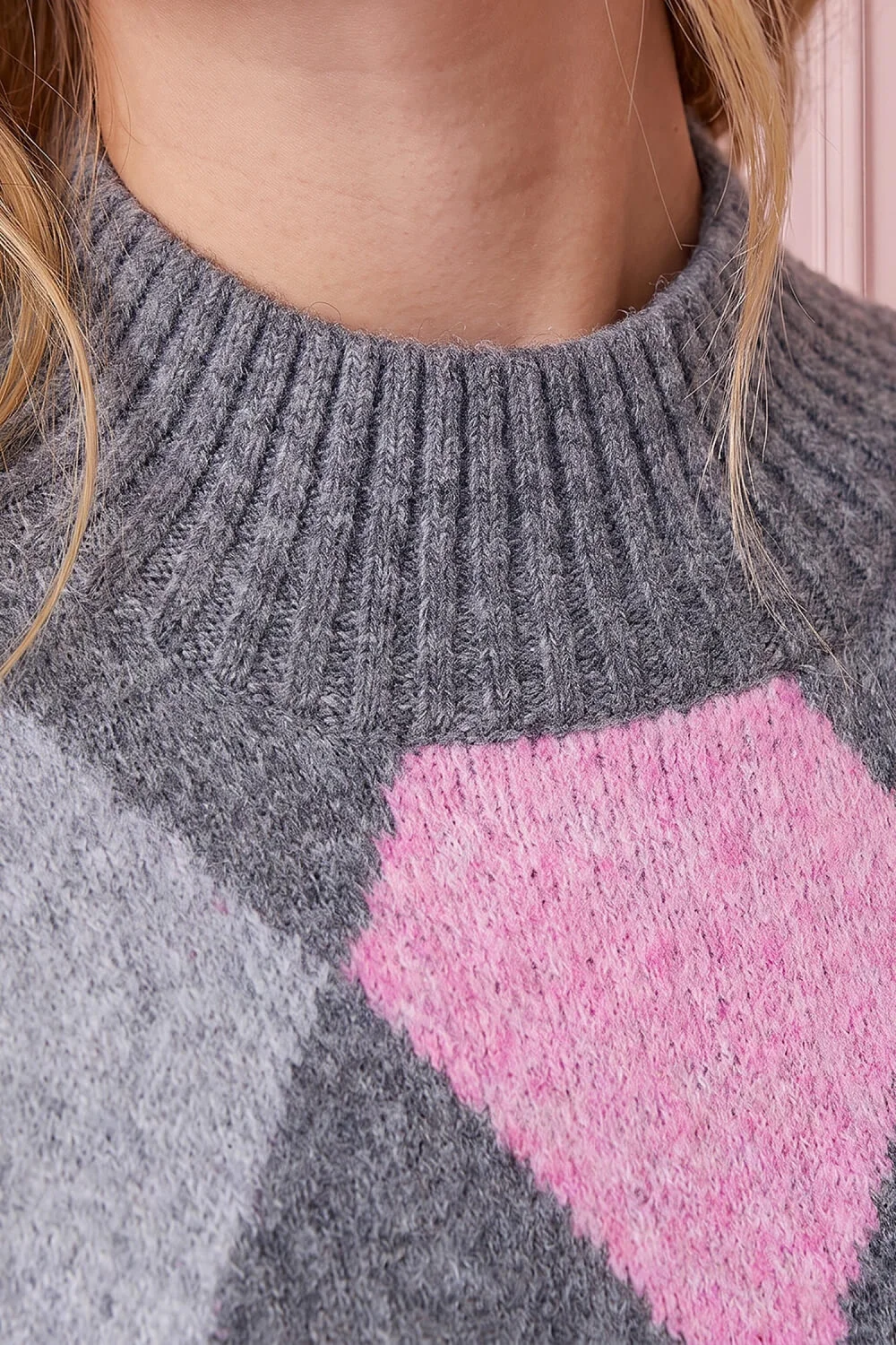 Roman Grey Diamond Argyle Knit - 12 Image 4