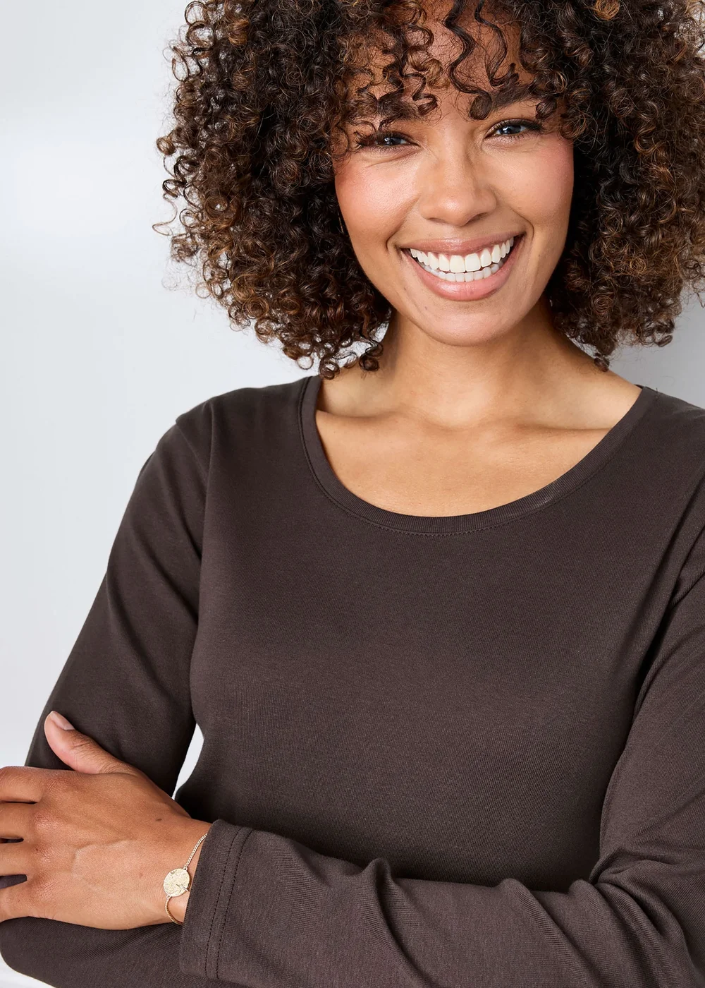 Cotton Traders Chocolate Wrinkle Free Long Sleeve Scoop Neck Top - 14 Image 4