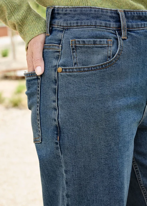 Cotton Traders Stonewash Ankle Grazer Wide Leg Jeans - 8/L27 Image 4