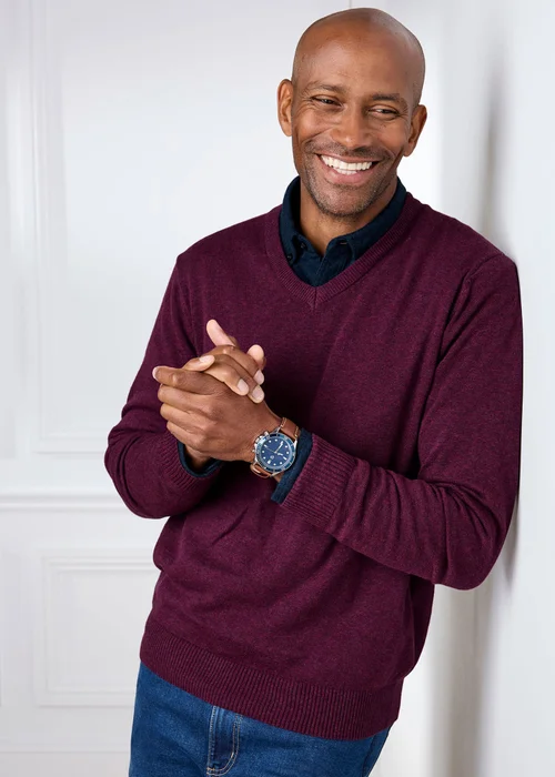 Cotton Traders Mulberry Cotton V-Neck Jumper - M Image 2