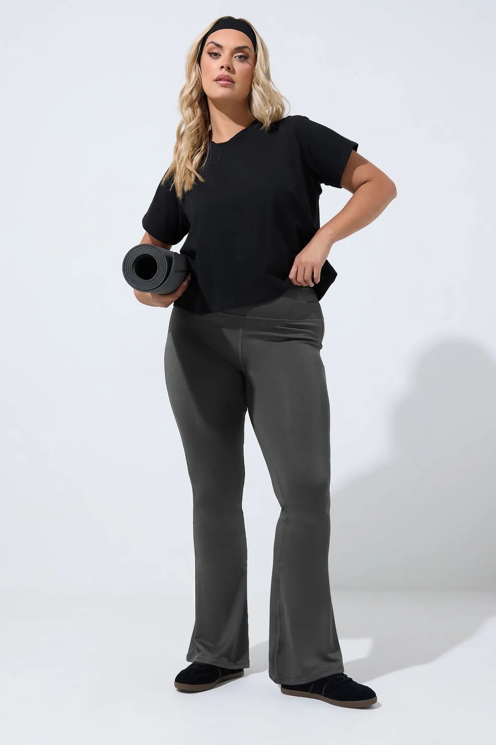 Yours Curve Grey Active Flared Leggings - 12 Image 3