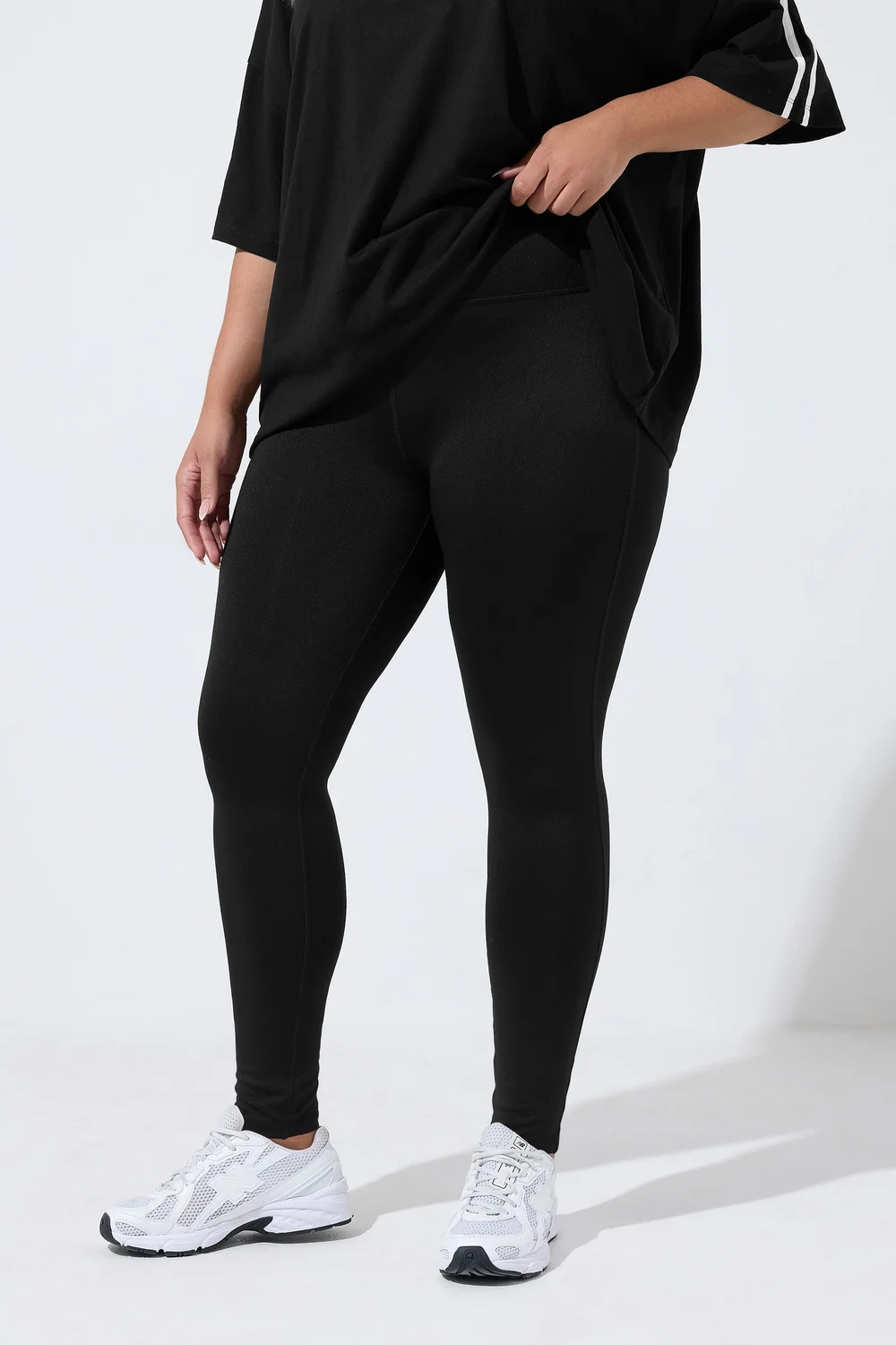 Yours Curve Black Active Leggings - 18 Image 1