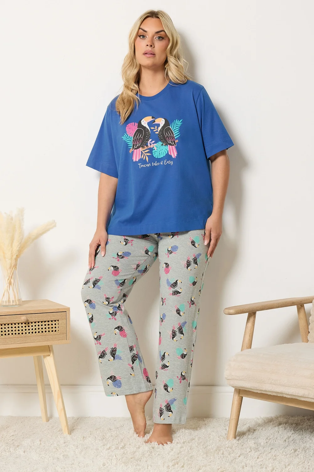 Yours Curve Blue 'Toucan Take It Easy' Slogan Wide Leg Pyjama Set - 10-12 Image 2