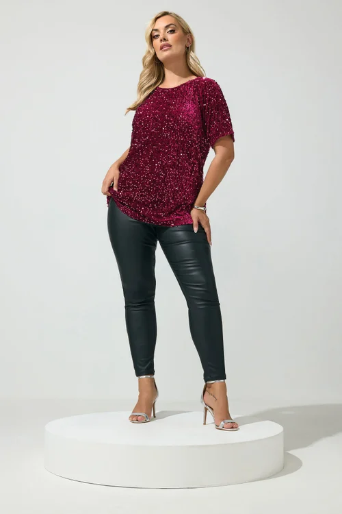 Yours London Curve Red Sequin Velvet T-Shirt - 30-32 Image 2