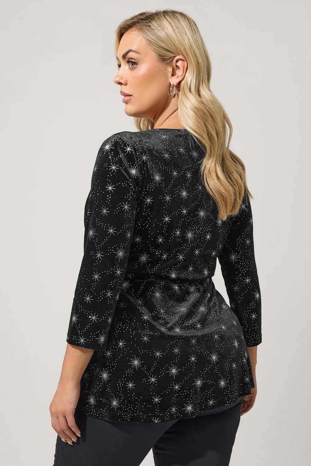 Yours London Curve Black Star Velvet Knot Top - 14 Image 3