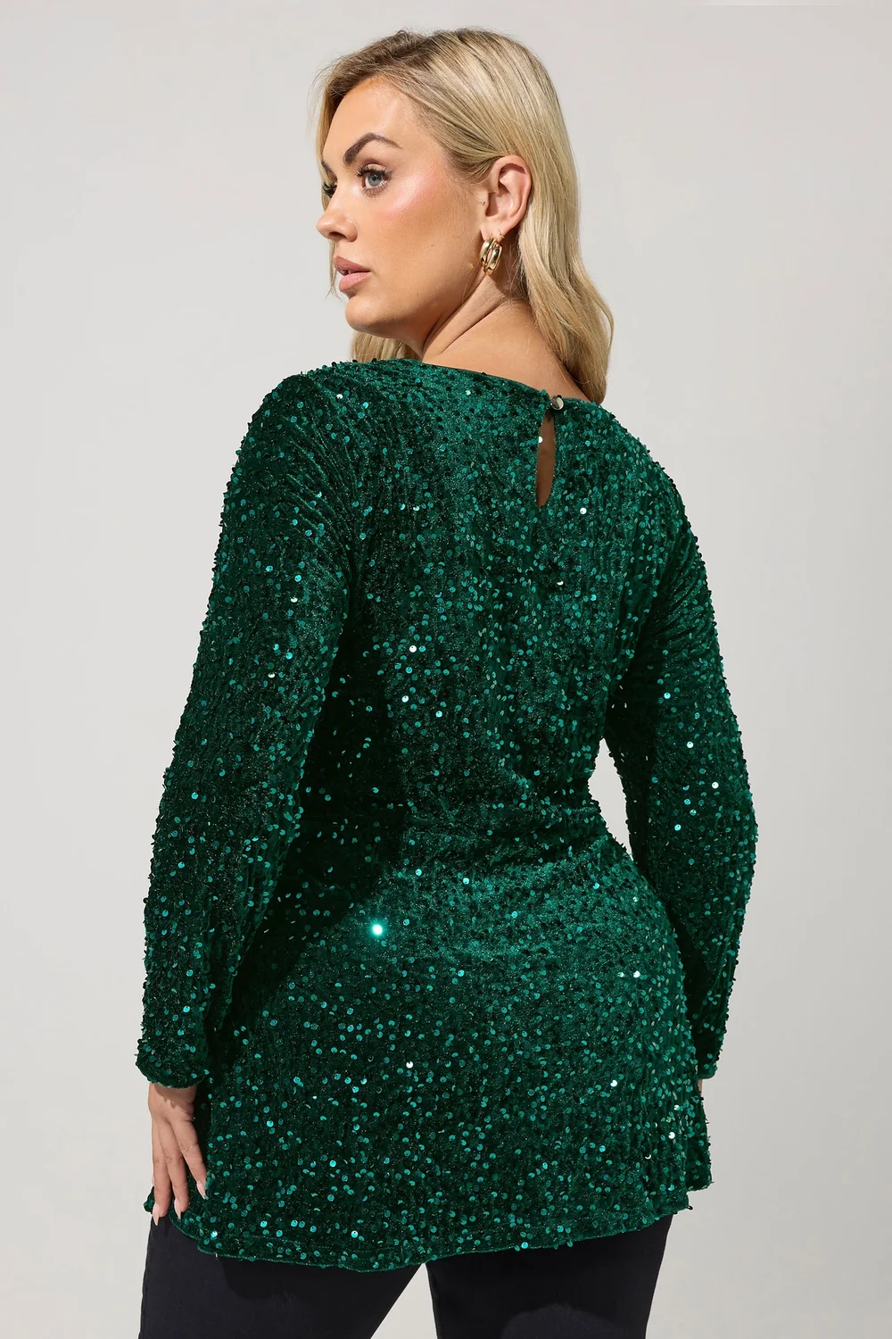 Yours London Curve Green Sequin Velvet Top - 20 Image 3
