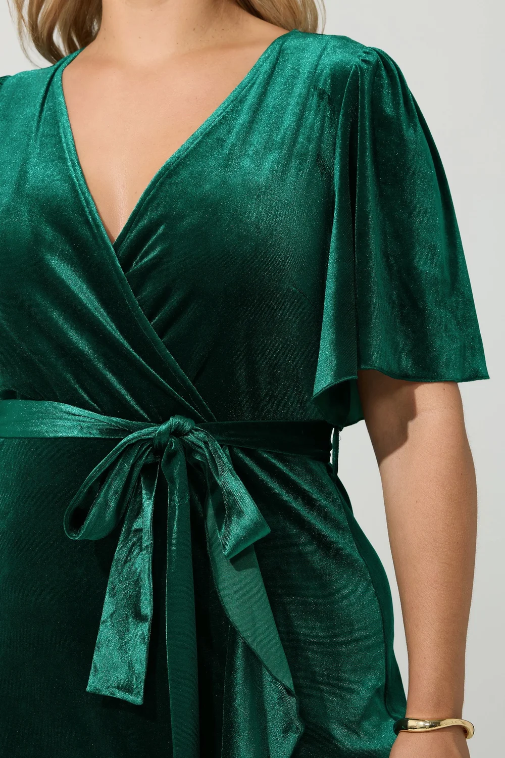 Yours London Curve Green Velvet Wrap Dress - 20 Image 4