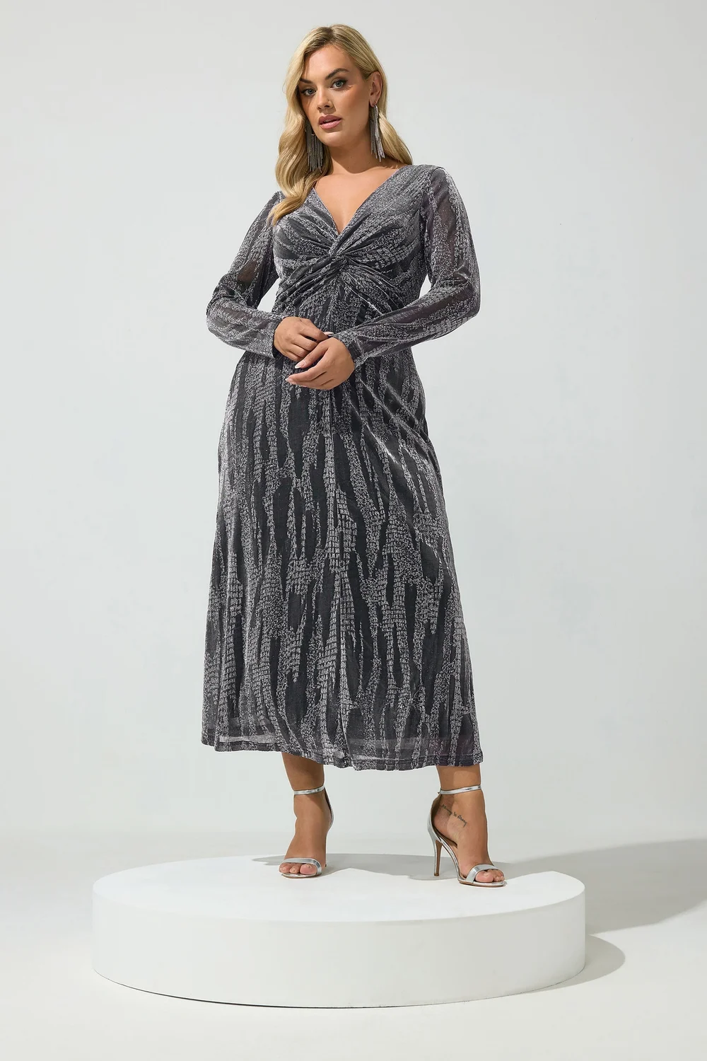 Yours London Curve Black & Silver Metallic Knot Dress - 26-28 Image 2