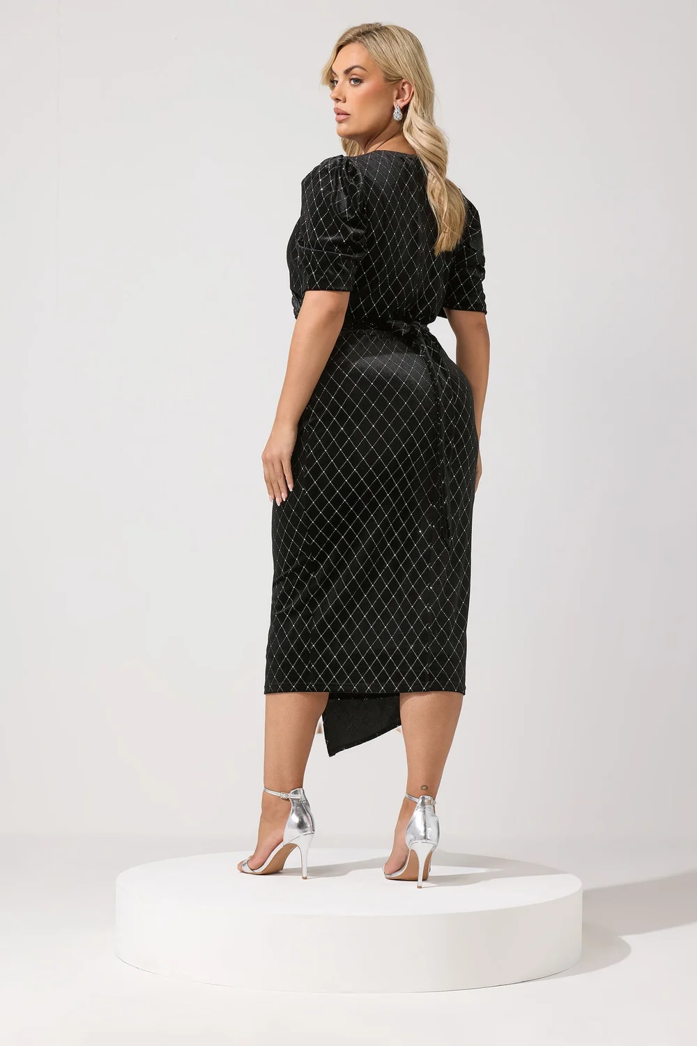 Yours London Curve Black Velvet Glitter Wrap Dress - 20 Image 3