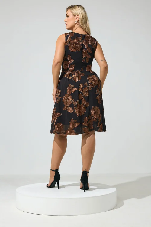 Yours London Curve Black Flower Applique Mini Dress - 20 Image 3