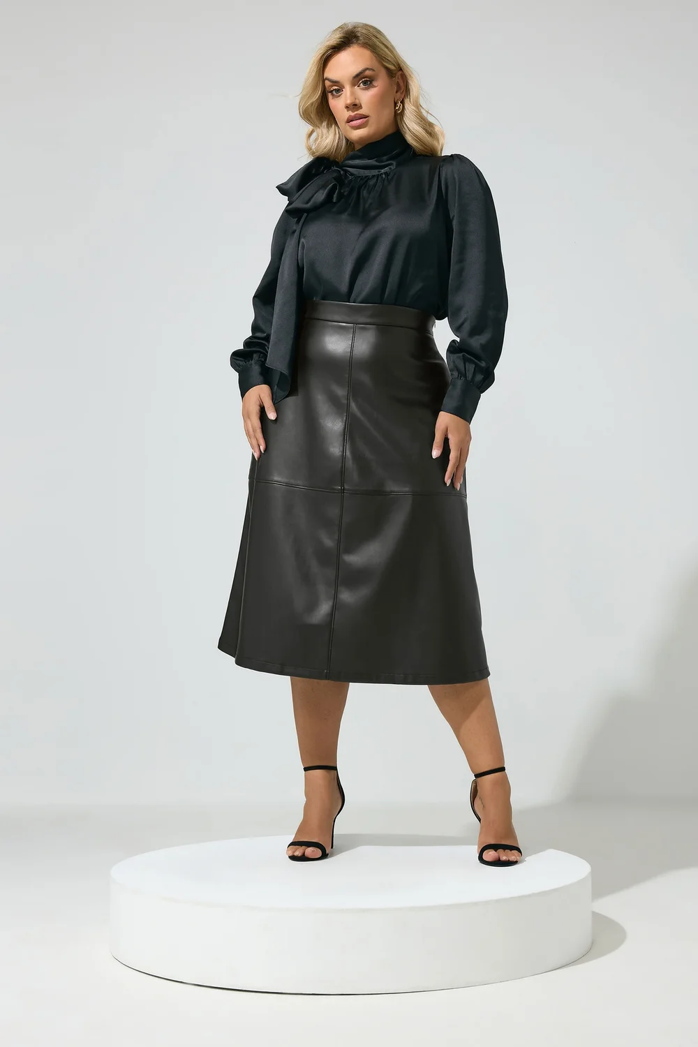 Yours London Curve Black Faux Leather Skirt - 22 Image 2