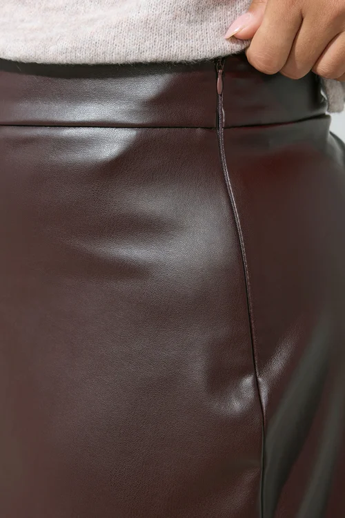 Yours London Curve Chocolate Brown Faux Leather Skirt - 10 Image 4
