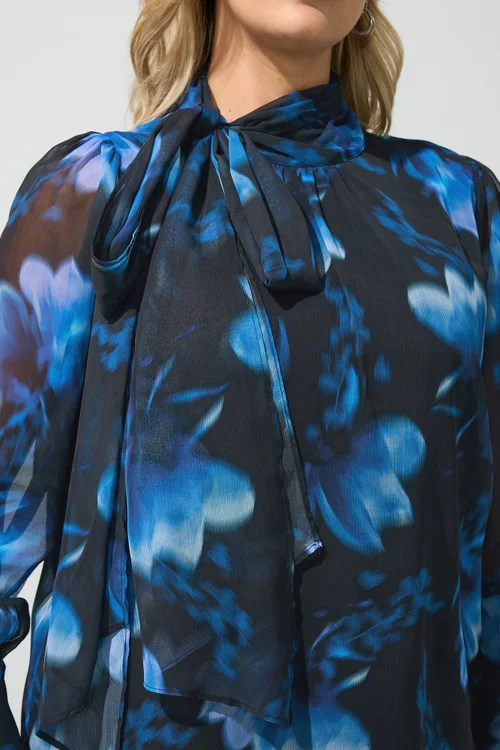 Yours London Curve Blue Blurred Floral Bow Blouse - 18 Image 4