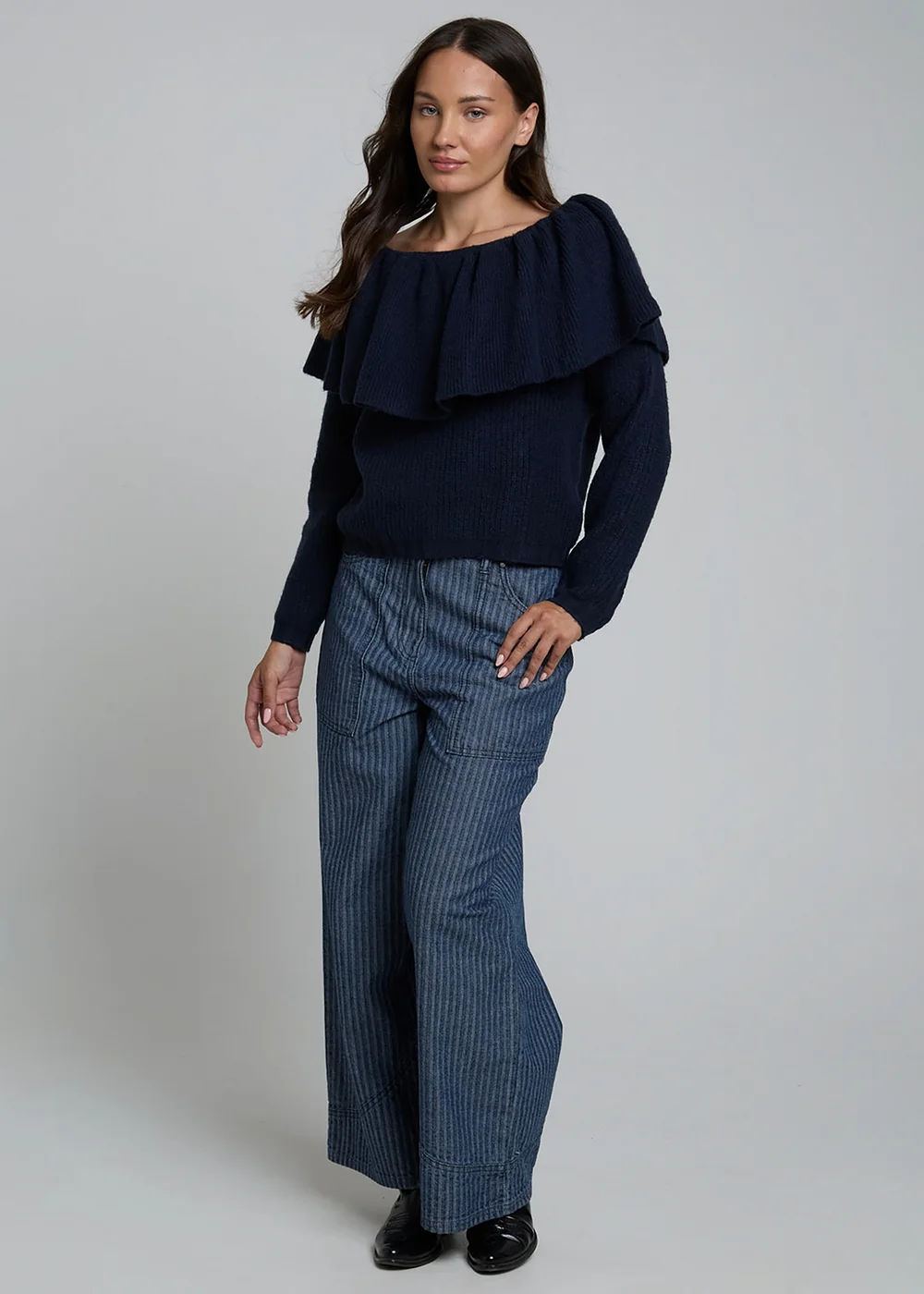 Wednesdays Girl Navy Off-the-Shoulder Ruffle Long Sleeve Jumper - M Image 5