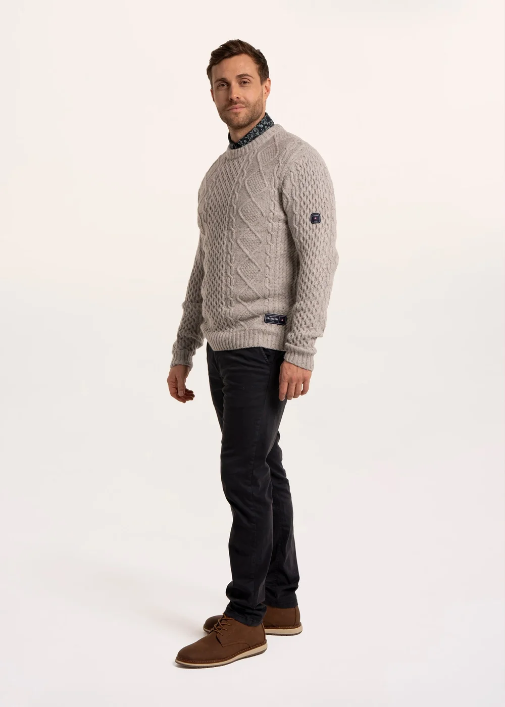 Brakeburn Grey Chorleywood Cable Crew Neck Knitted Jumper - M Image 3
