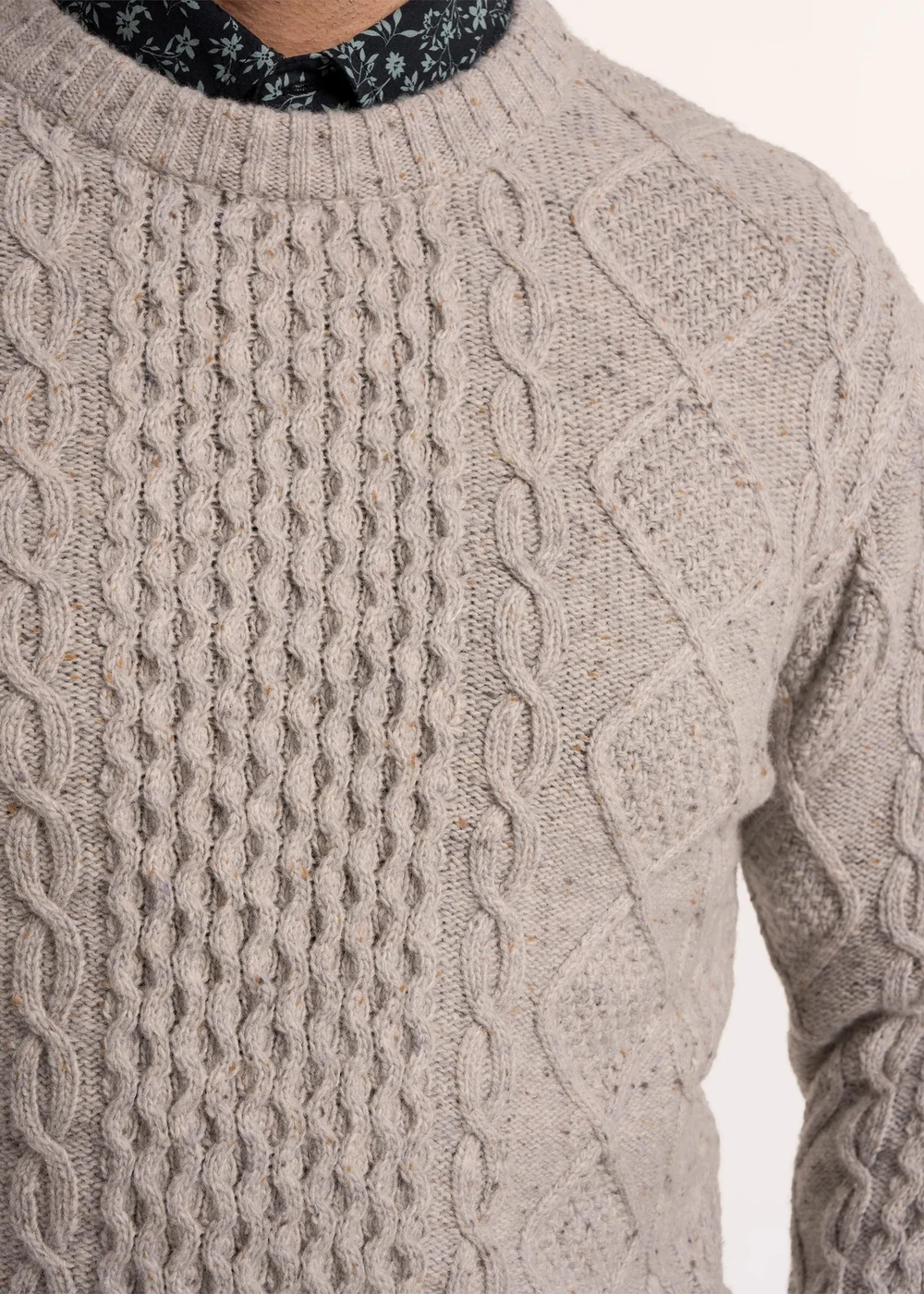 Brakeburn Grey Chorleywood Cable Crew Neck Knitted Jumper - M Image 4