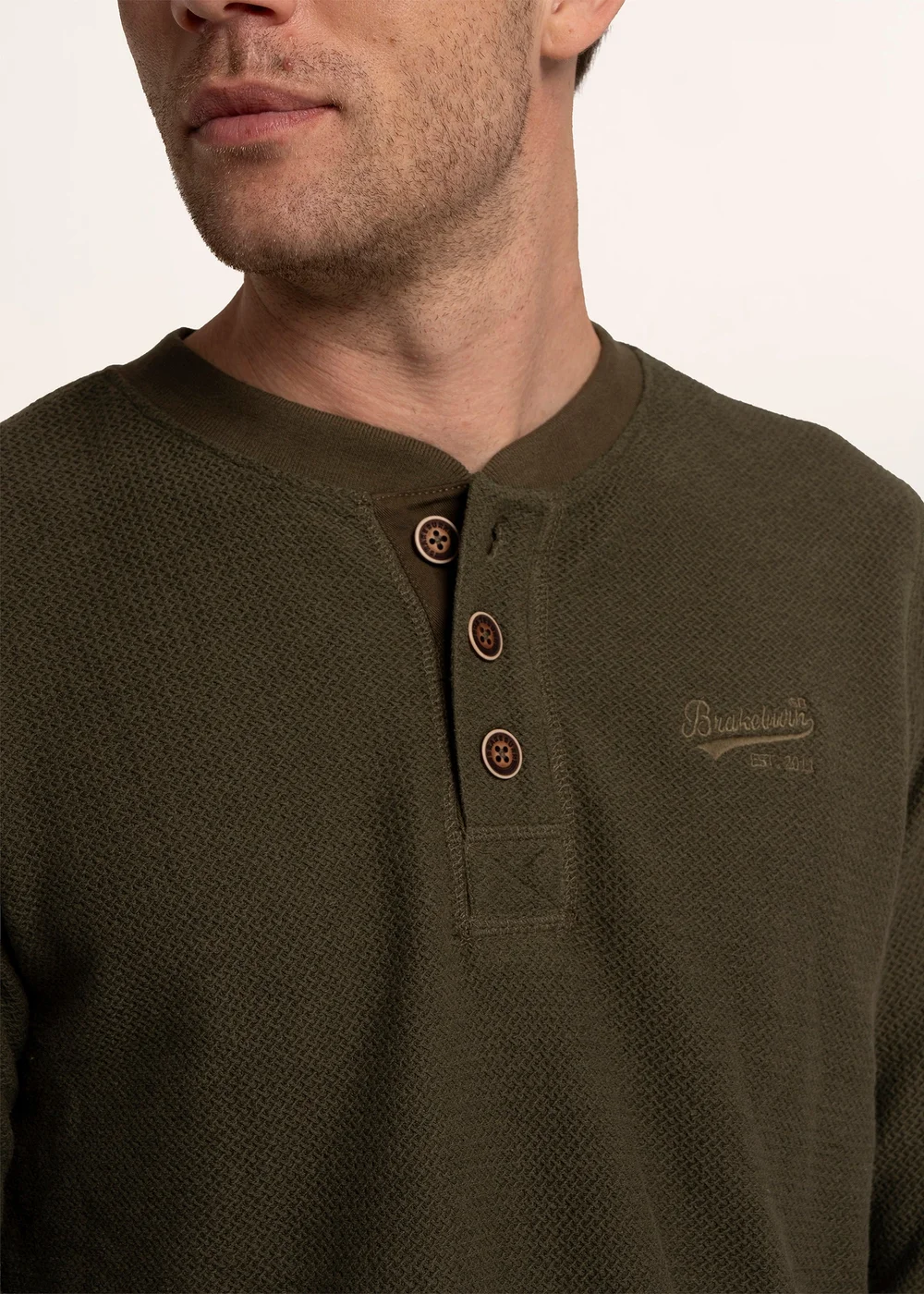 Brakeburn Green Arran Waffle Textured Henley - L Image 4