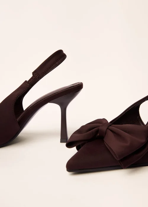 Blue Vanilla Brown Bow Front Slingback Heels - 4 Image 5