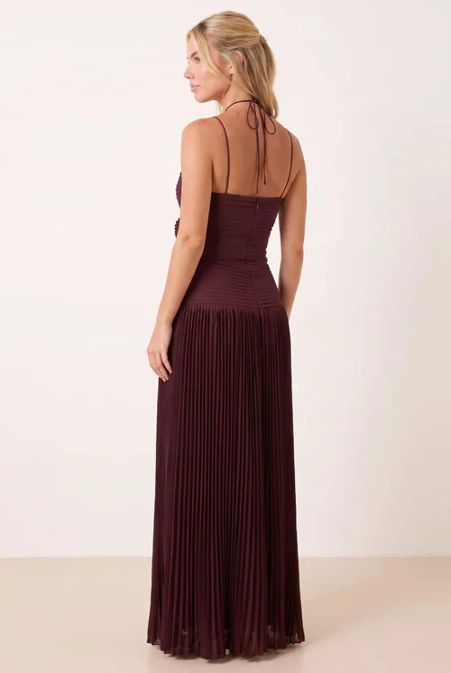Style Cheat Pleated Halter Tie Maxi Dress in Mulberry - 10 Image 4