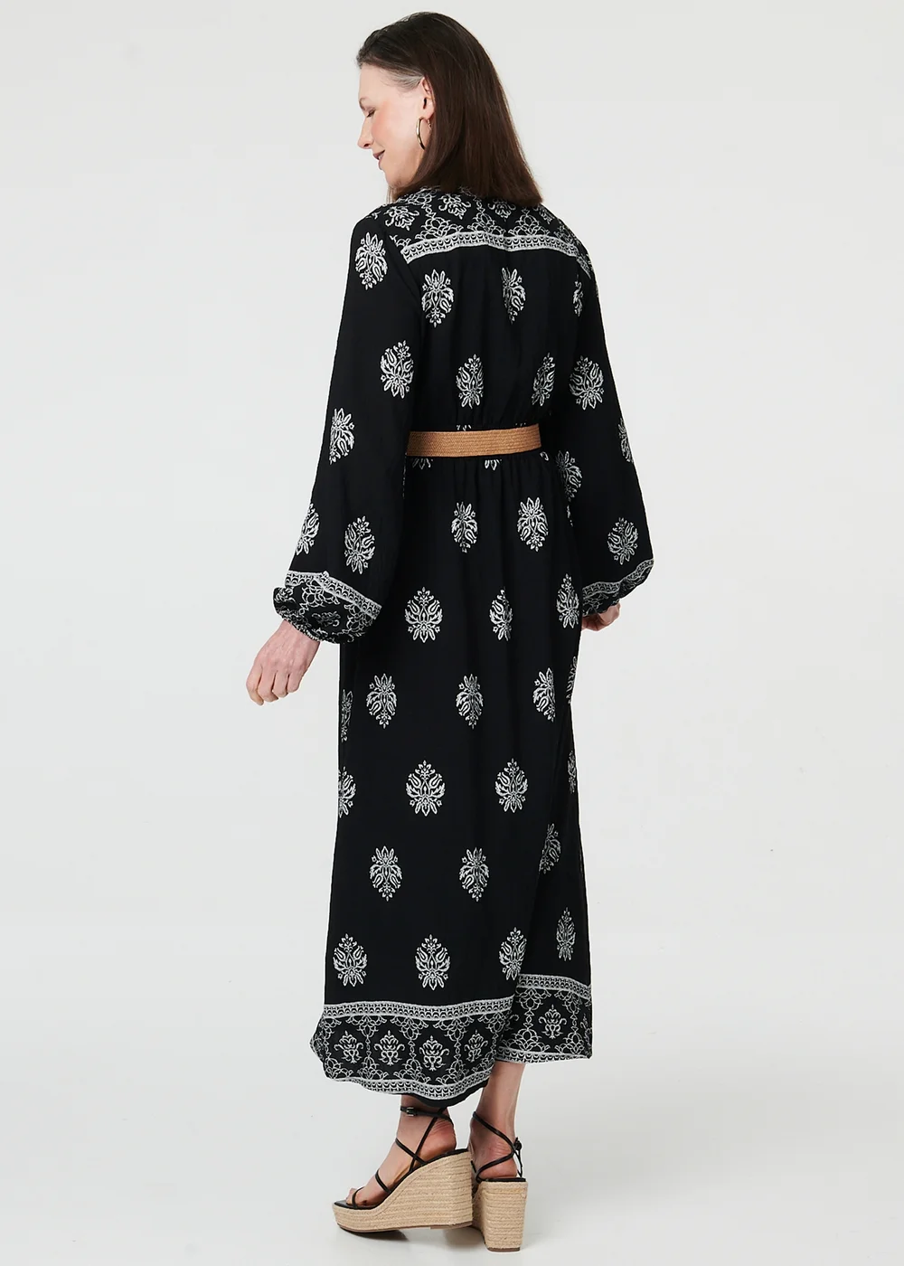 Izabel London Black Border Print Belt Waist Maxi Dress - 12 Image 2