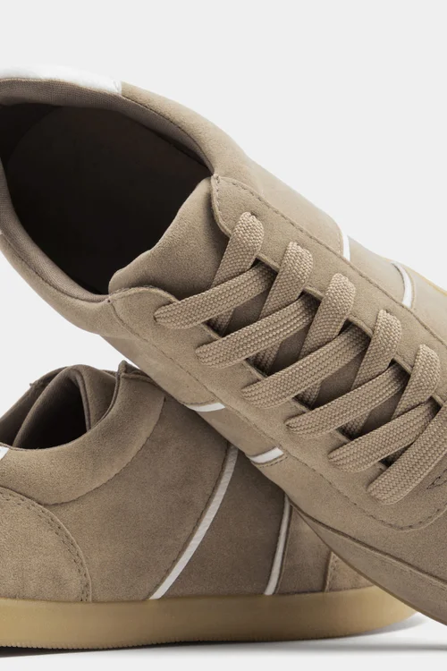 Yours Brown Side Stripe Gum Sole Trainers In Wide E Fit - 8 Wide Image 5