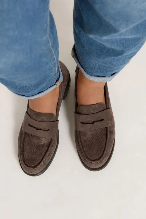 Yours Brown Woven Embossed Loafers In Wide E Fit - 6 Wide Image 2