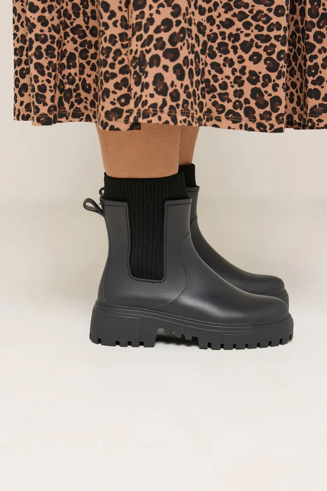 Yours Black Faux Leather Ribbed Knit Wellington Boots In Wide E Fit
