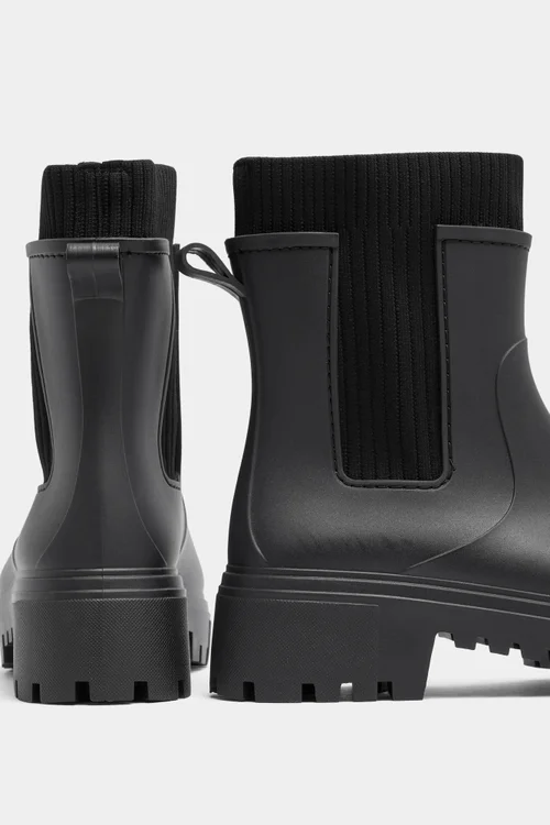 Yours Black Faux Leather Ribbed Knit Wellington Boots In Wide E Fit - 6 Wide Image 5