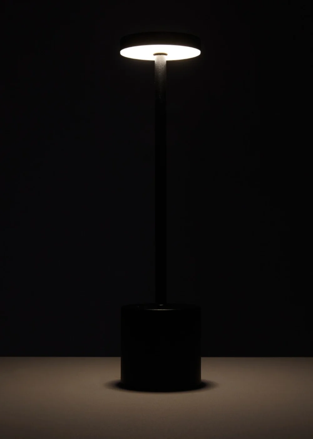 Kabinet Black Industrial-style Rechargeable Dimmable Table Lamp Night Light 9x9x36.5cm - One Size Image 3
