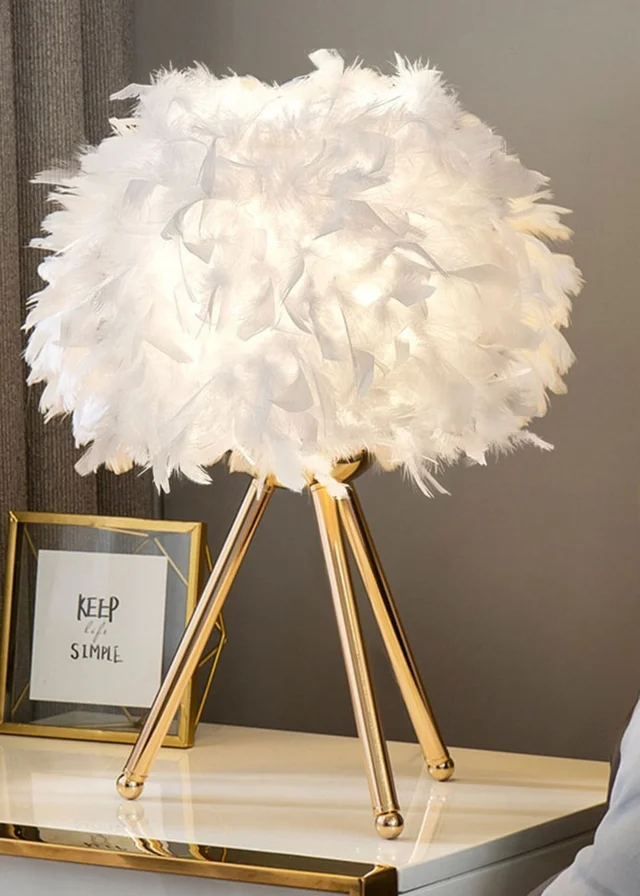 Kabinet Gold Feather Lampshade Tripod Table Lamp Fixtures Decor 21.5x21.5x10.5cm