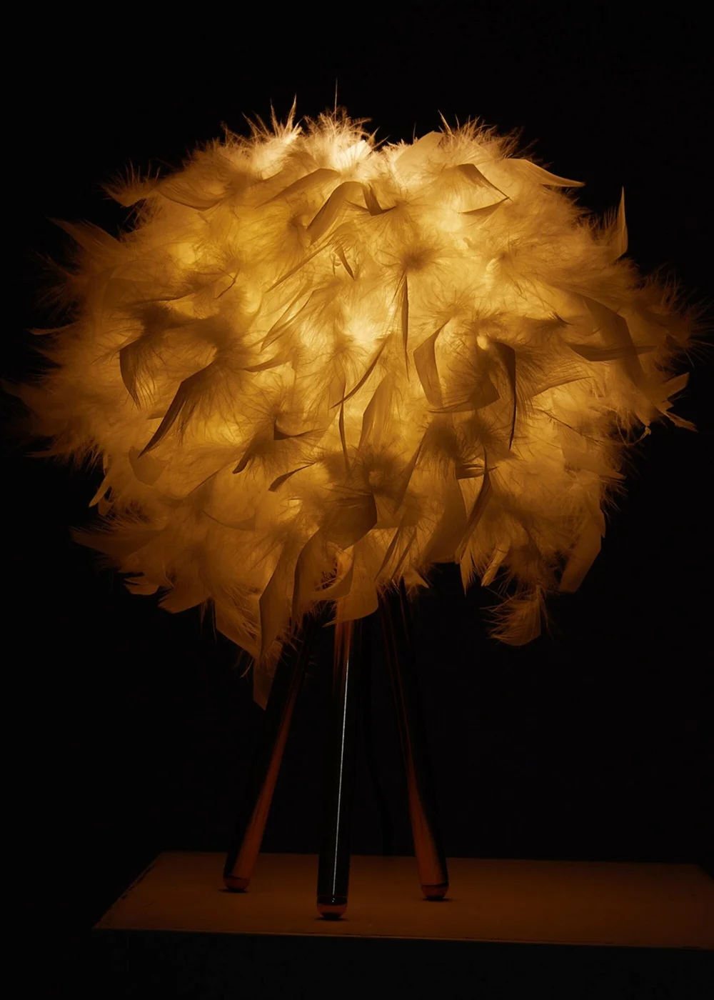 Kabinet Gold Feather Lampshade Tripod Table Lamp Fixtures Decor 21.5x21.5x10.5cm - One Size Image 3