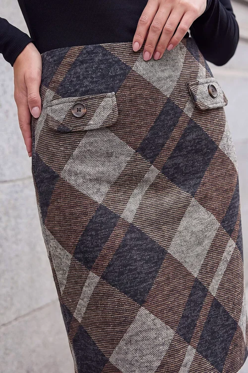 Roman Coffee Button Check Skirt - 18 Image 4