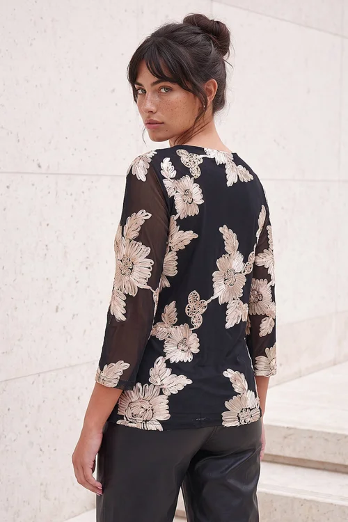 Roman Black Cornelli Texture Top - 16 Image 3