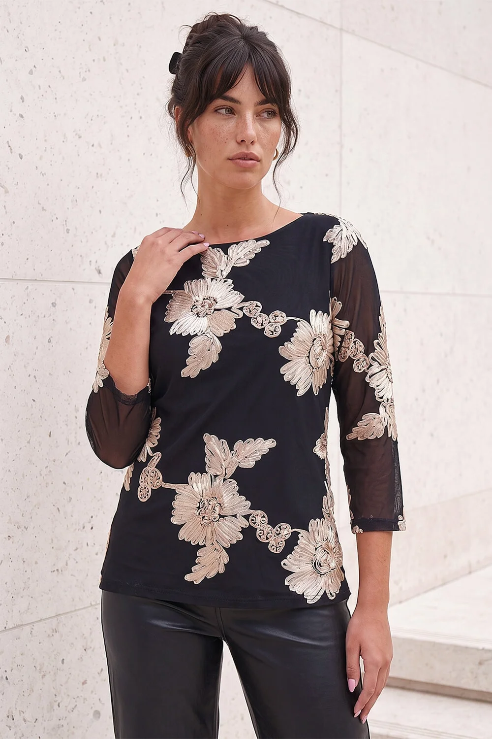 Roman Black Cornelli Texture Top - 16 Image 1