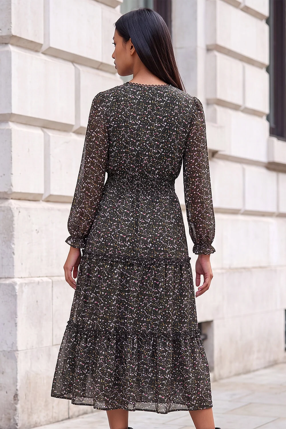Roman Black Petite Ditsy Tiered Midi Dress - 18 Image 3