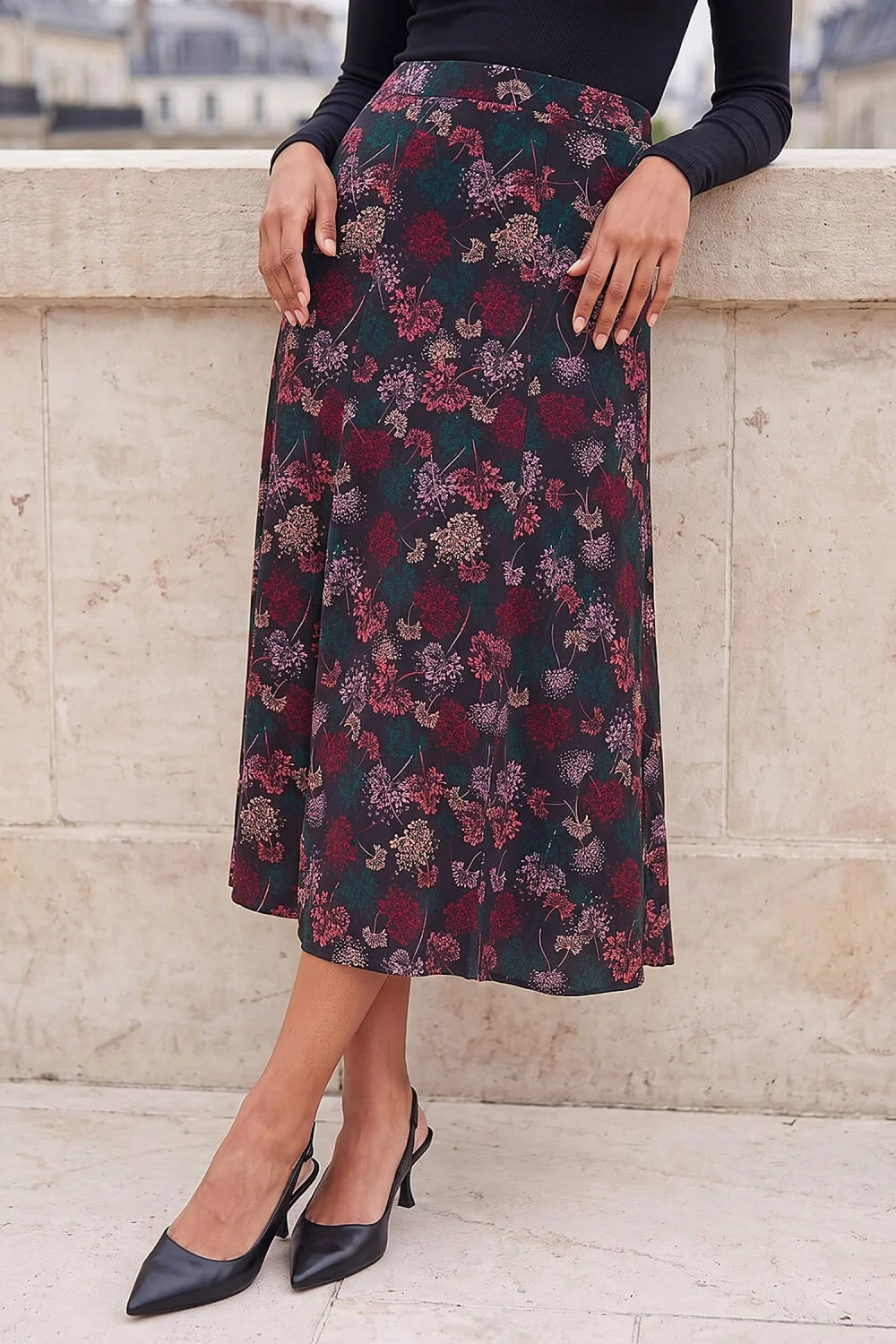 Roman Red Floral Print Stretch Skirt - 16 Image 1